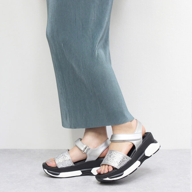 日本製 スポーツサンダル スポサン カジュアル グリッター 厚底 6cmヒール