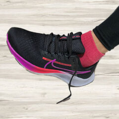 足と靴と健康の豆知識　スニーカーの正しい履き方